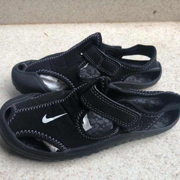 nike water slippers